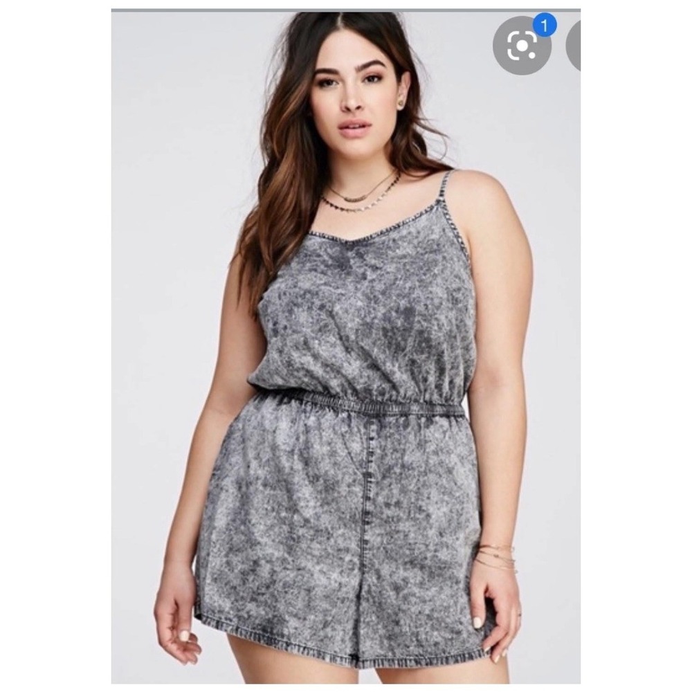 Forever 21 Plus Size 3X Grey Acid Wash‎ Cotton Romper Sleeveless Jumpsuit NWT